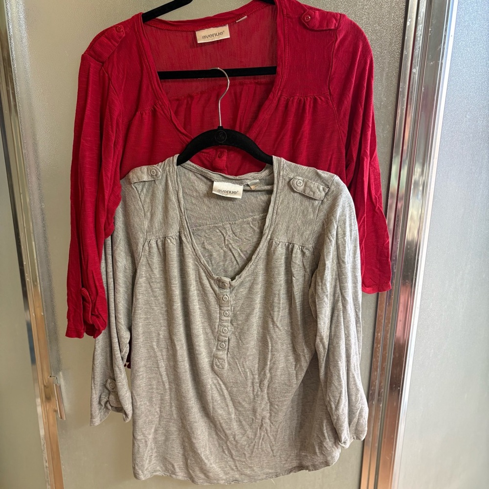 Avenue Red Buttoned Polo Blouse with 3/4 Sleeves